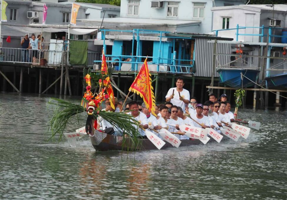 tai-o-parade